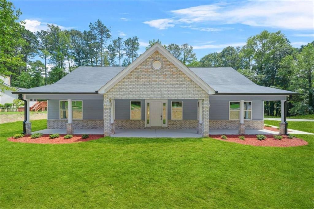 1943 Lake Chase Ln., Jonesboro, GA 30236