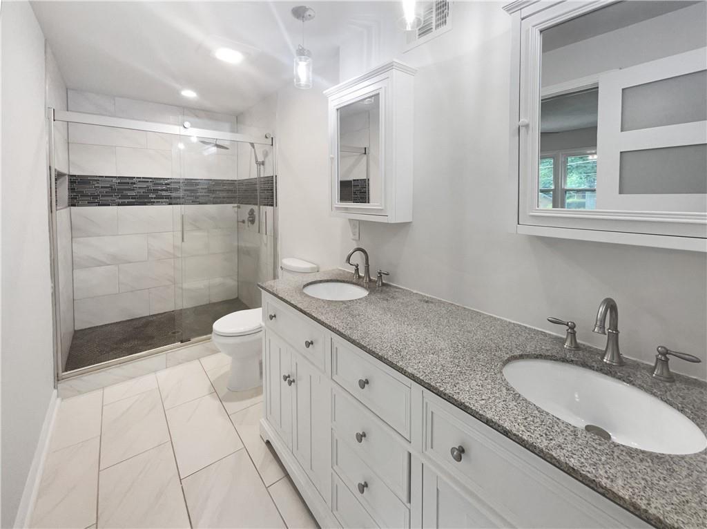 4023 Oak Crest Dr., Tucker, GA 30084