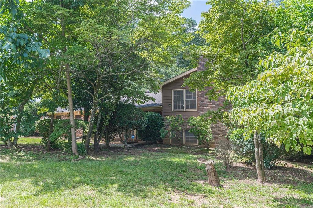 1737 Fontaine Dr., Jonesboro, GA 30236