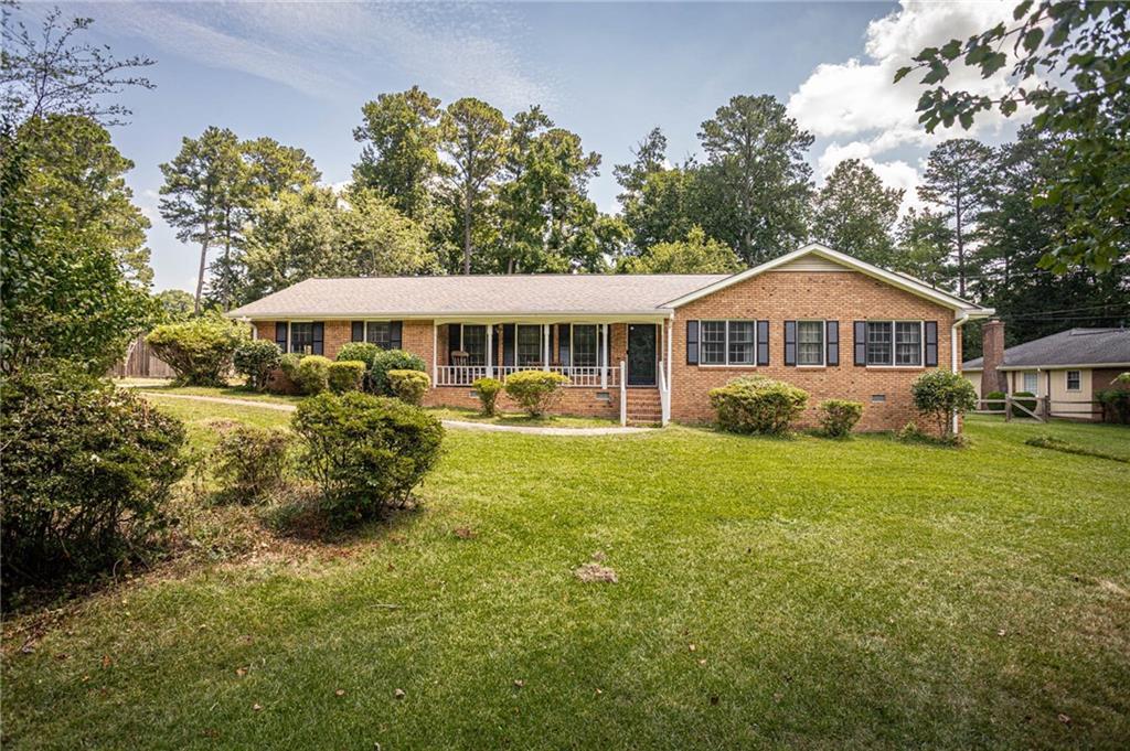 2252 Timber Ln., Snellville, GA 30078