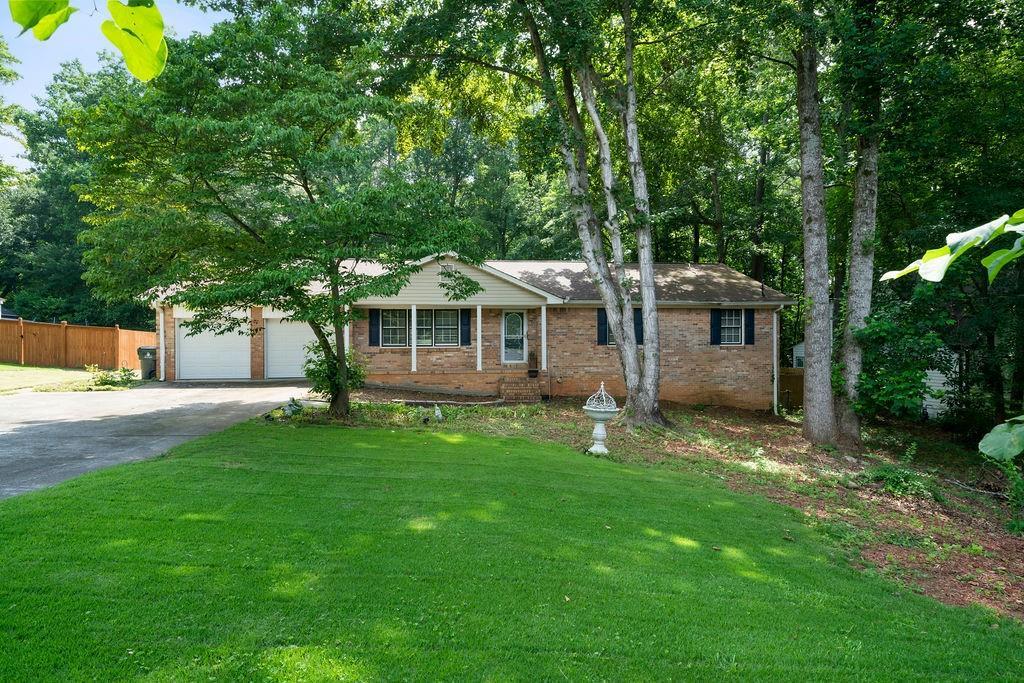 5070 Maryland Dr., Acworth, GA 30101