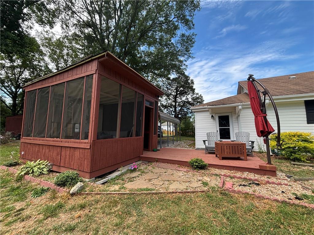 219 Buena Vista St., Winder, GA 30680