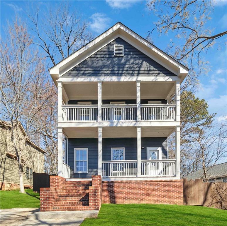 2395 Saint James Dr., Atlanta, GA 30318