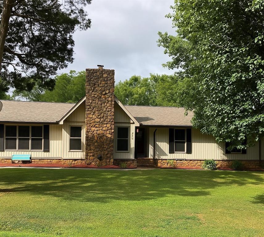 102 Sylvania Cir., Calhoun, GA 30701