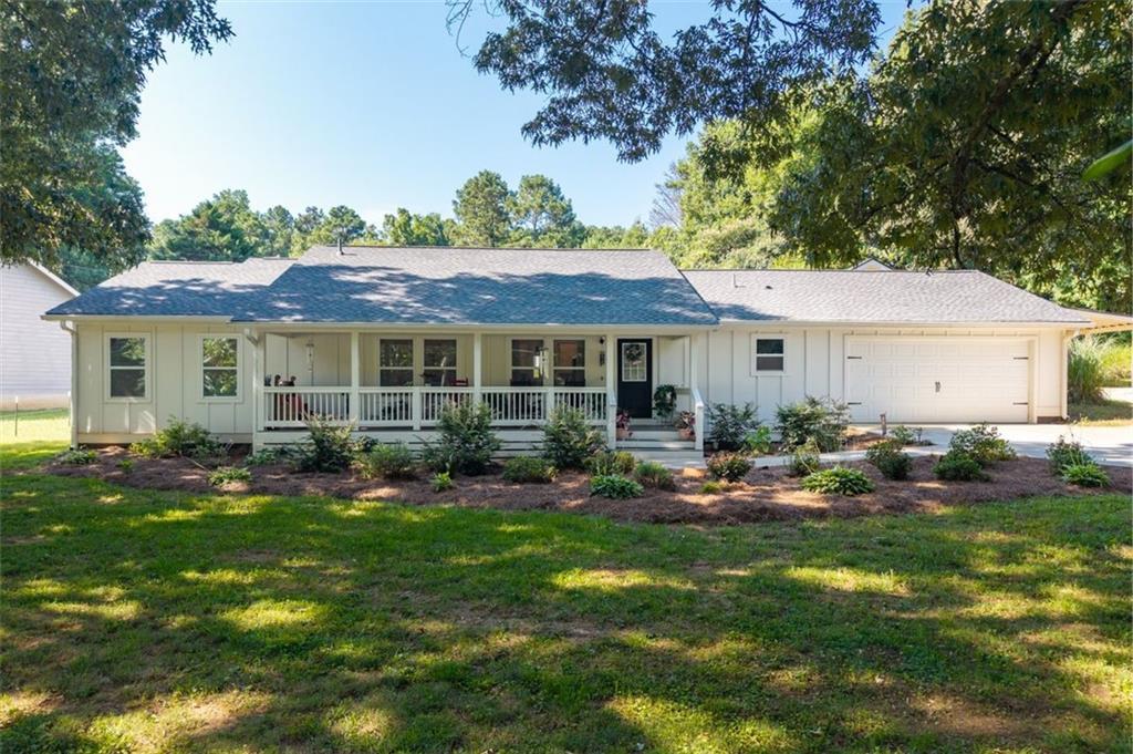 1332 Hiram Sudie Rd., Hiram, GA 30141