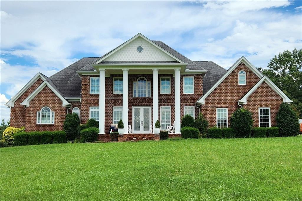 6652 Ben Parks Rd., Murrayville, GA 30564