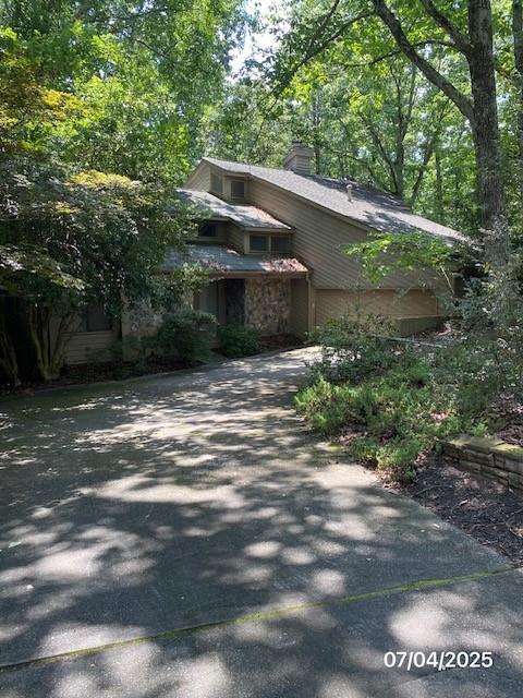 352 N Peak Dr., Alpharetta, GA 30022