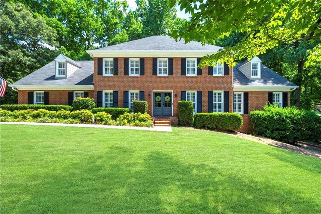 2815 Laurel Green Ct., Roswell, GA 30076