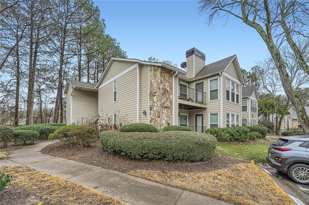 1204 Lake Pointe Cir., Roswell, GA 30075