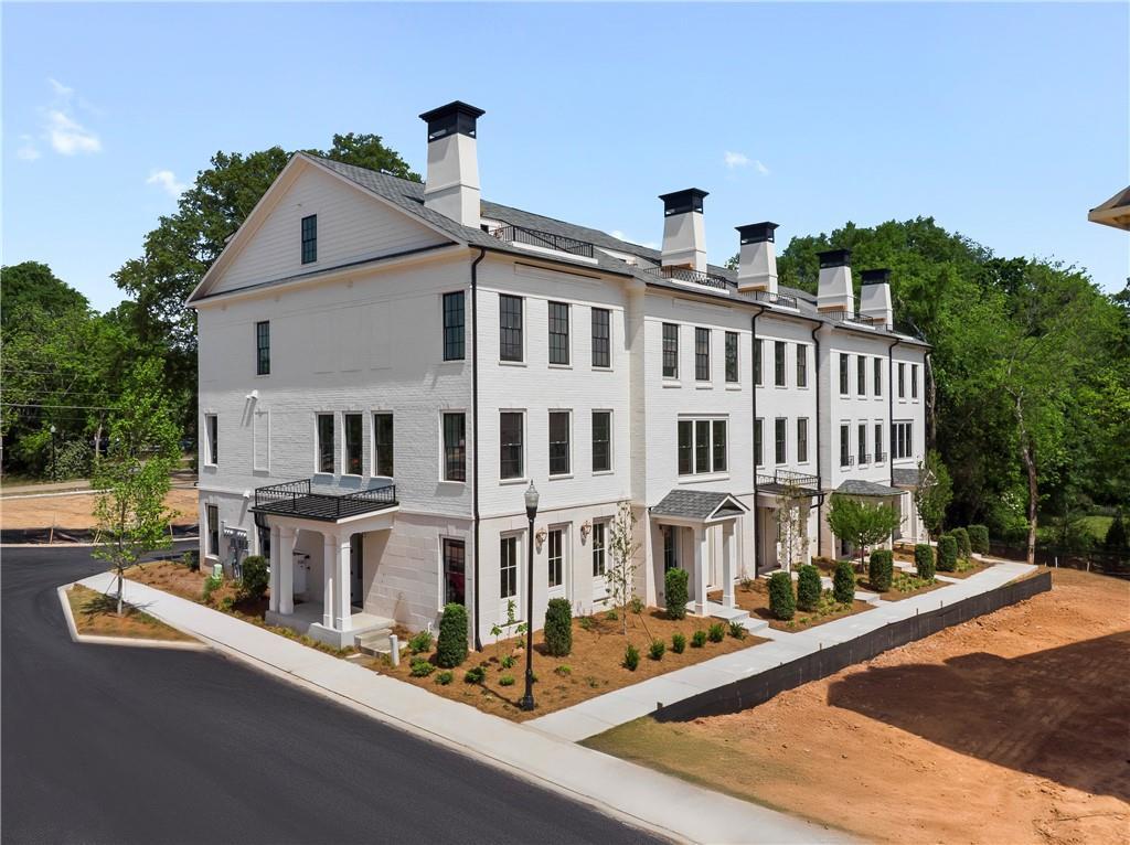 415 Mayfair Ct., Alpharetta, GA 30009