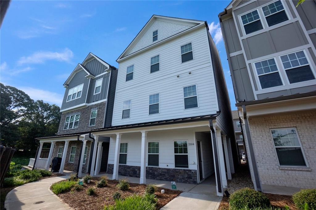2104 Irvin Ct., Kennesaw, GA 30144