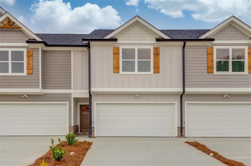 6385 Pine Station Dr., Lula, GA 30554