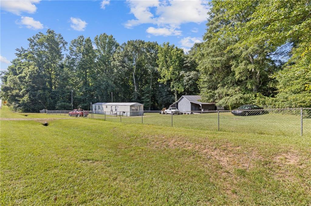 1283 Tom Miller Rd., Bethlehem, GA 30620