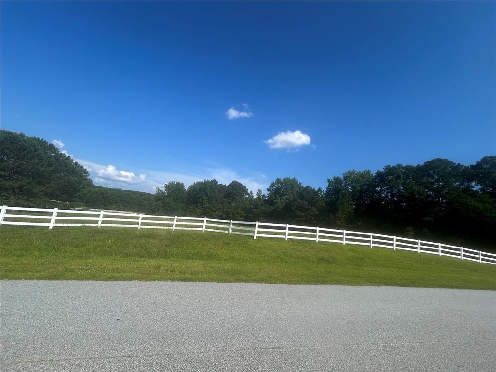 10 Longview Dr., Oxford, GA 30054