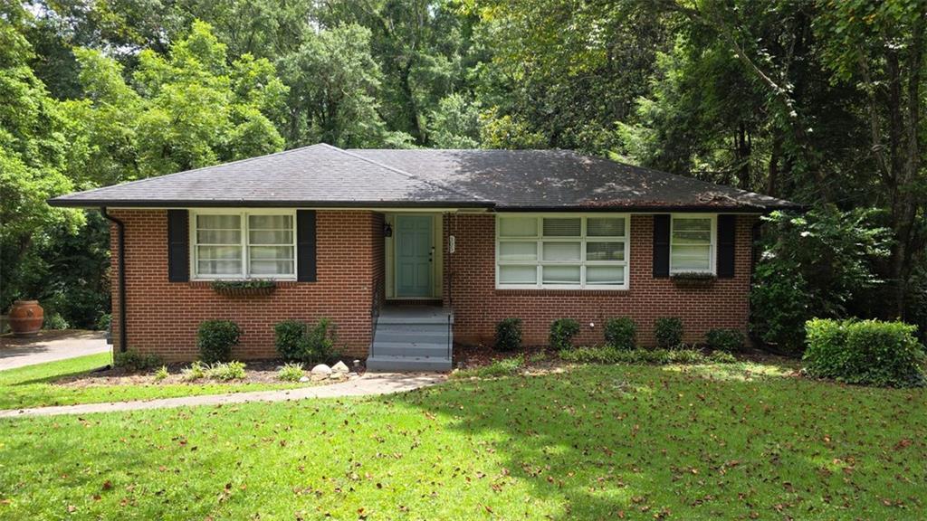 305 Brookwood Dr., Marietta, GA 30064