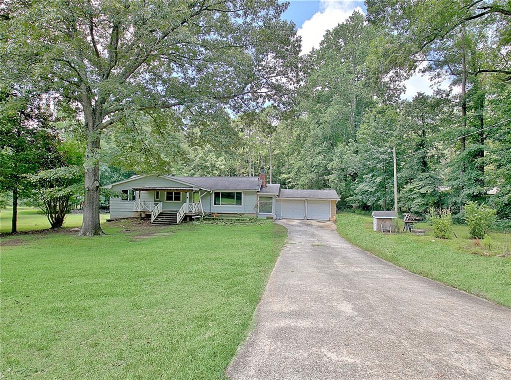 182 Morris Dr., Fayetteville, GA 30215