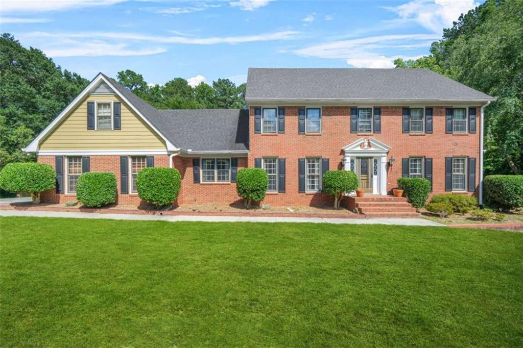 385 Dix Lee On Dr., Fayetteville, GA 30214