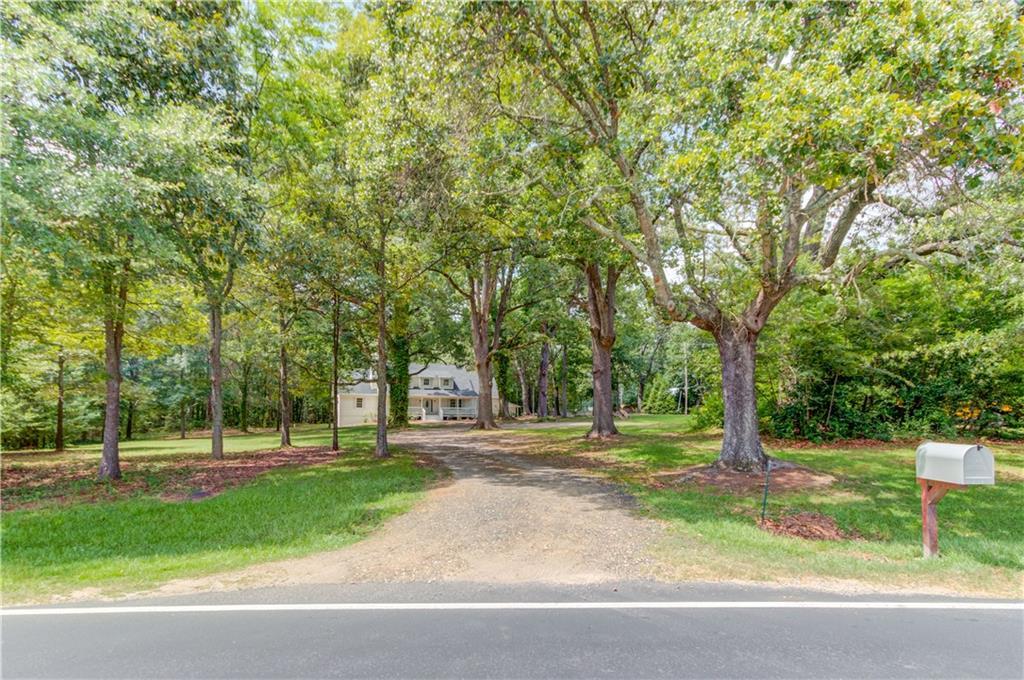 305 Punkin Junction Rd., Bethlehem, GA 30680