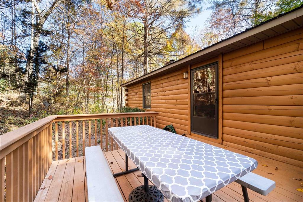 32 Walton Ln., Rabun Gap, GA 30568