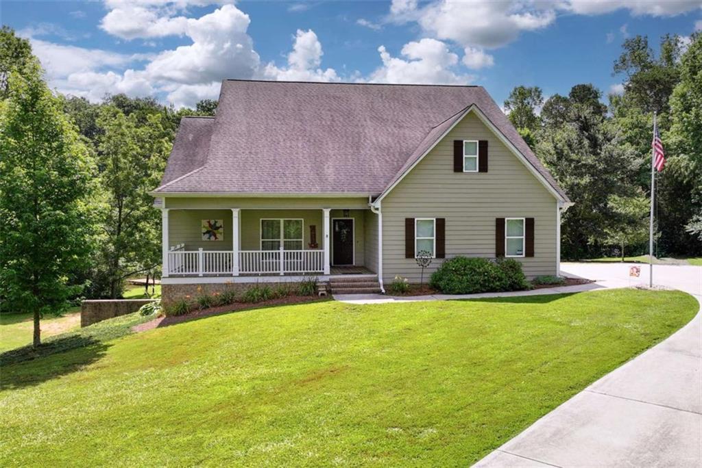 806 Skelton Rd., Hoschton, GA 30548