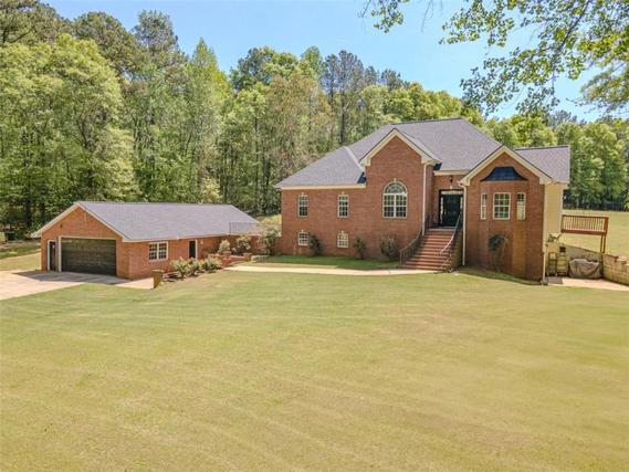 New Homes with Master Bedrooms on the 1st Floor in Hoschton: June 28th to July 4th