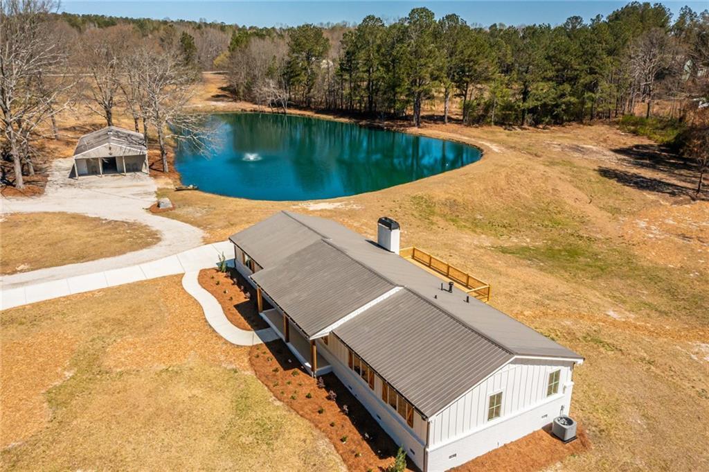 96 Sam Alexander Rd., Douglasville, GA 30134