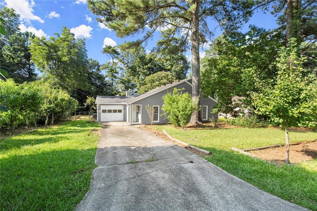 2580 Snake Ct., Ellenwood, GA 30294