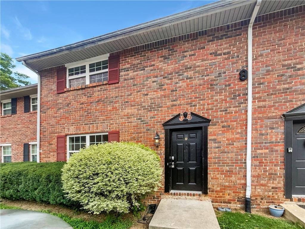 6354 Shannon Pkwy. #8B, Union City, GA 30291