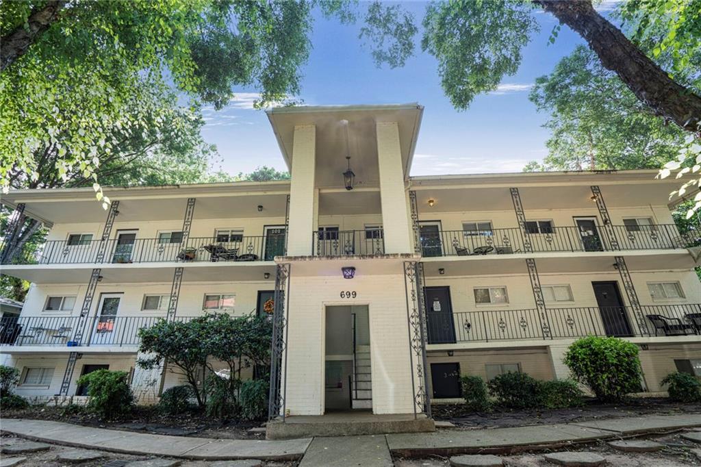 699 Argonne Ave., Atlanta, GA 30308