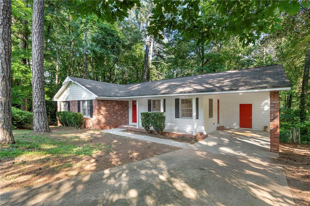 260 Pinehurst Dr., Stockbridge, GA 30281