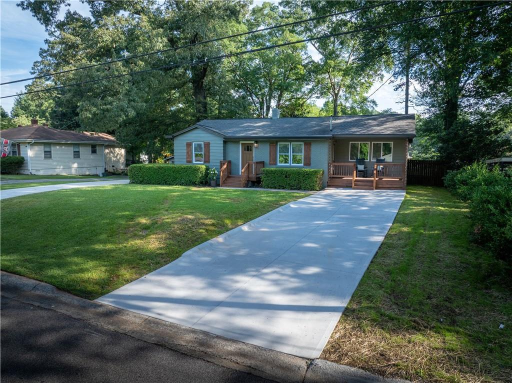 995 Valley Dr., Smyrna, GA 30080