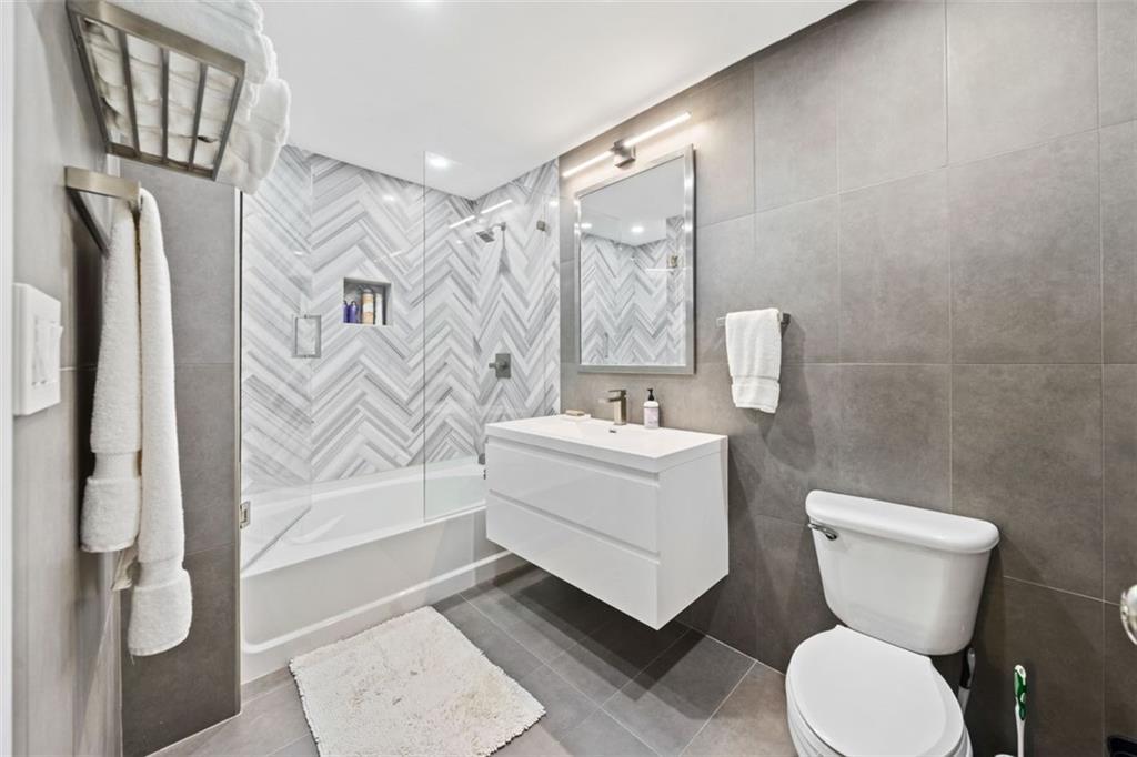 3300 Windy Ridge Pkwy. #804, Atlanta, GA 30339