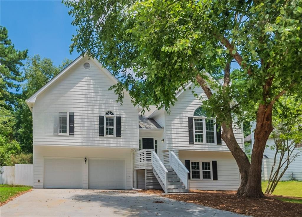 1010 Burning Bush Dr., Loganville, GA 30052