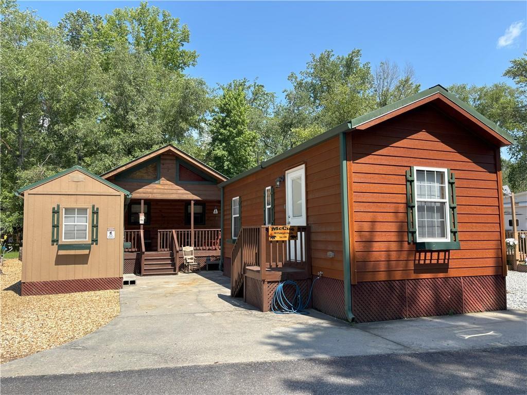 20 Fishtail Cir., Cleveland, GA 30528