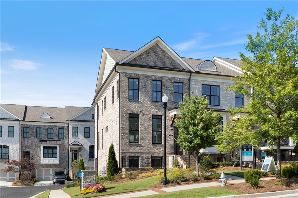 160 Briscoe Way, Alpharetta, GA 30009