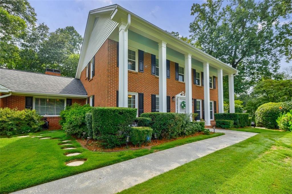 1130 Kingston Dr., Sandy Springs, GA 30342