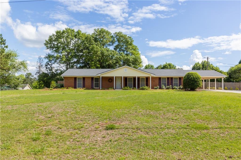 675 Mountain View Dr., Thomaston, GA 30286
