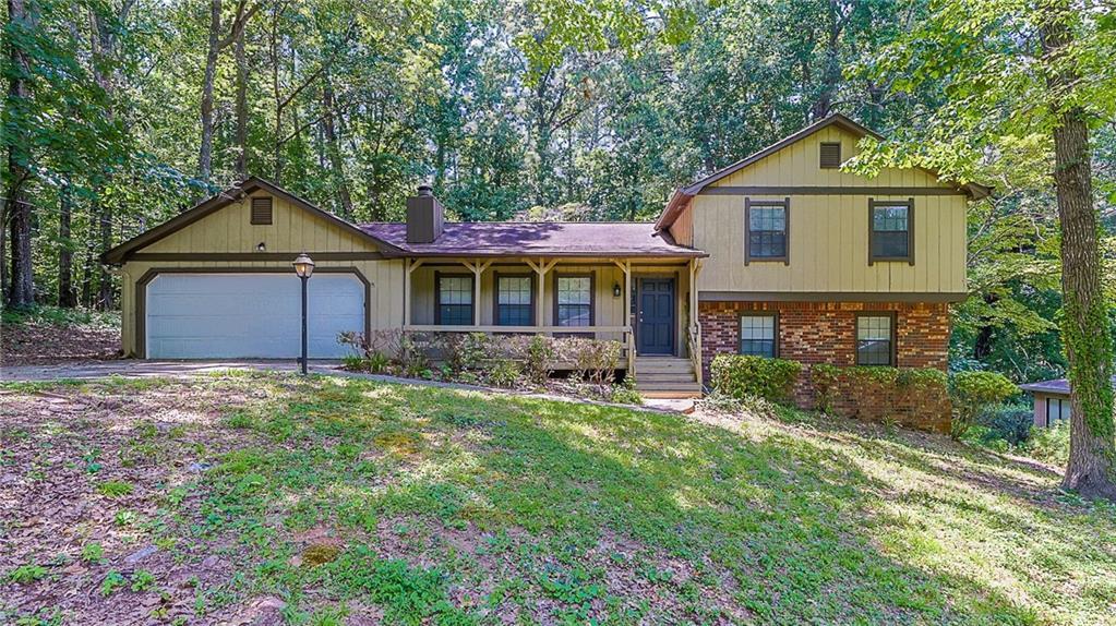 416 Pineburr Ln., Stone Mountain, GA 30087