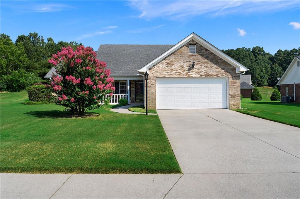 303 Hillside Dr., Calhoun, GA 30701