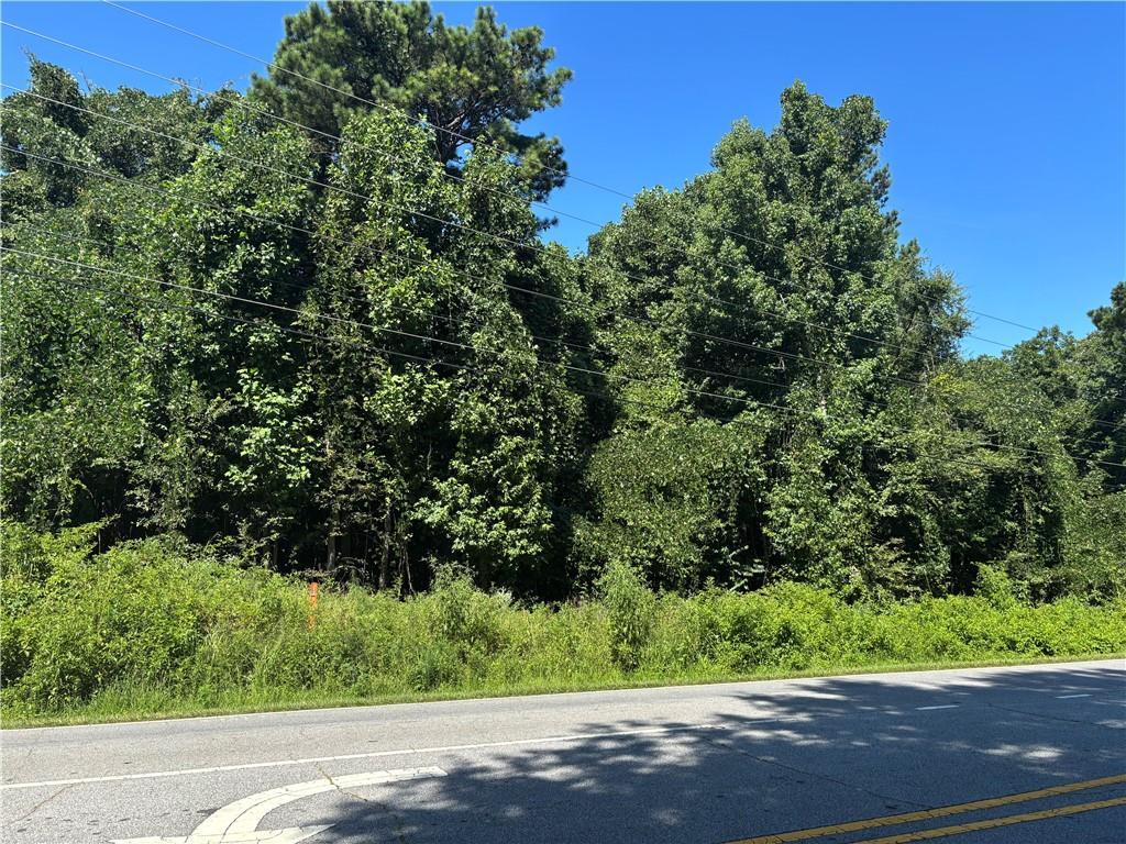 3295 Stonewall Tell Rd., South Fulton, GA 30349