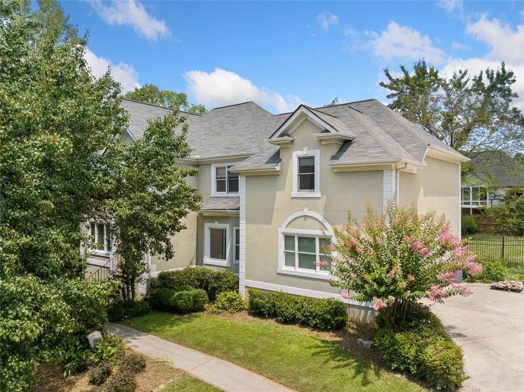 925 Brandon Ridge Dr., Roswell, GA 30075