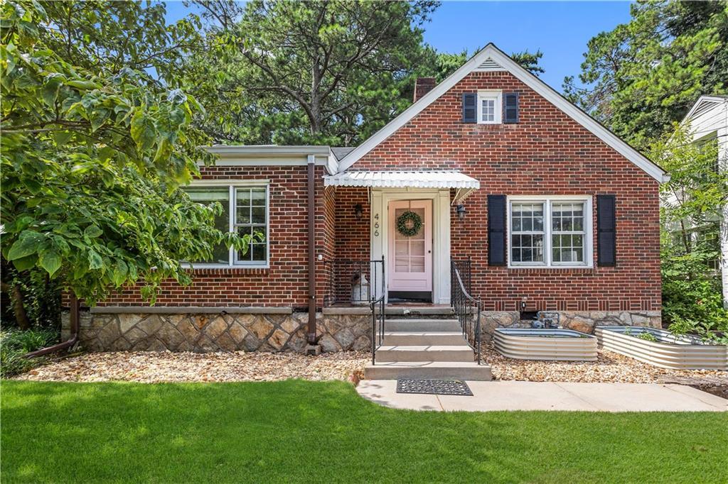 466 Shannon Dr., Atlanta, GA 30310