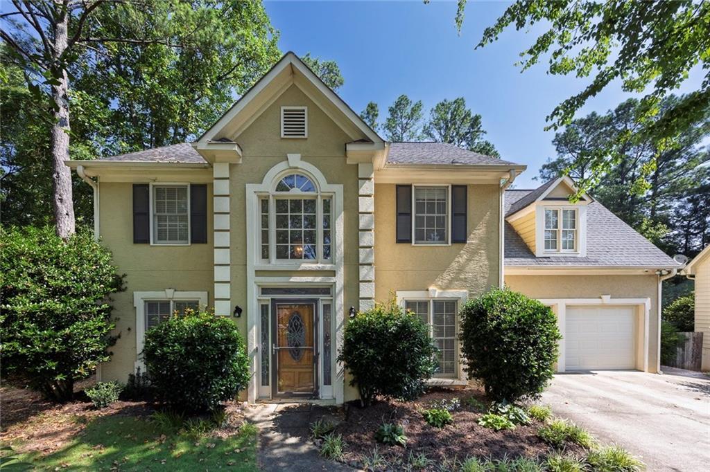 639 Radford Cir., Woodstock, GA 30188