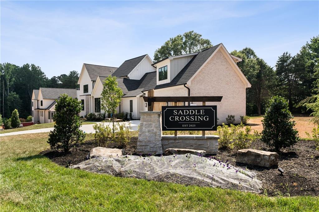 100 Nova Ln., Roswell, GA 30075