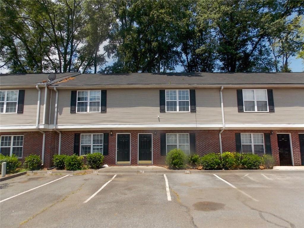 132 Point Place Dr., Cartersville, GA 30120