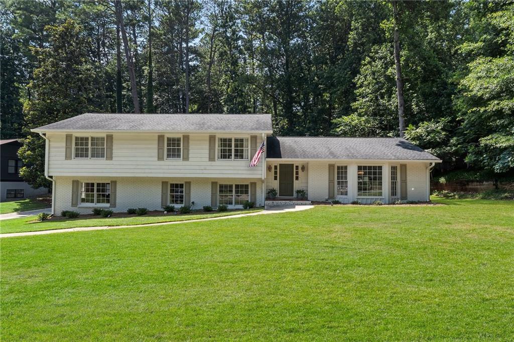 1270 Northshore Dr., Roswell, GA 30076