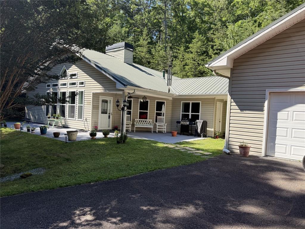 9121 Roy Road Rd., Ellijay, GA 30536