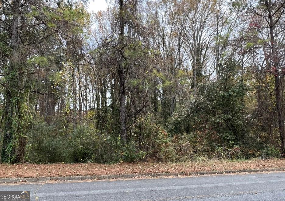 520 Whistlestop Dr., Woodstock, GA 30188
