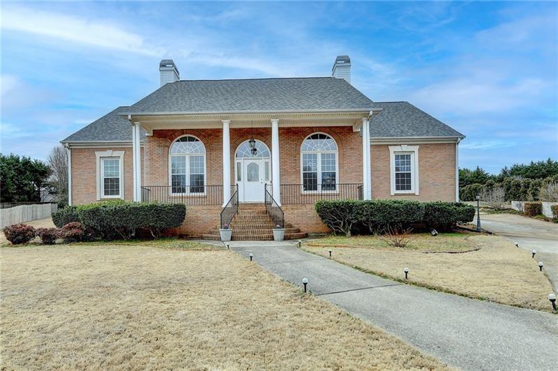 2860 Chardonnay Ln., Cumming, GA 30041