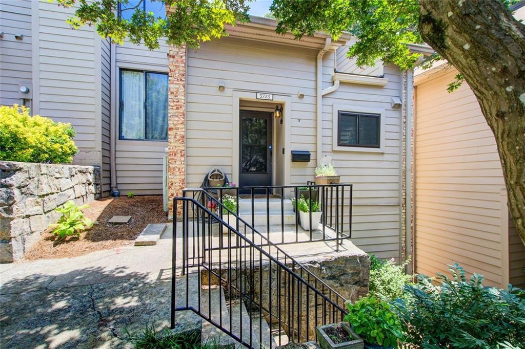 3723 Stonewall Cir., Atlanta, GA 30339